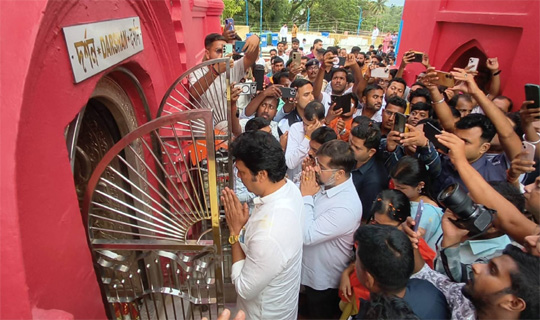 বিধানসভা নির্বাচনের জয়ের আনন্দ নিয়ে 