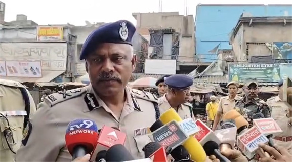 পশ্চিমবঙ্গে অবাধ ও শান্তিপূর্ণ ভোটের