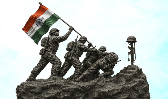 ভারতীয় সেনাদের বীরত্বের প্রতি সম্মান জানিয়ে ‘কার্গিল বিজয় দিবস’ পালন 