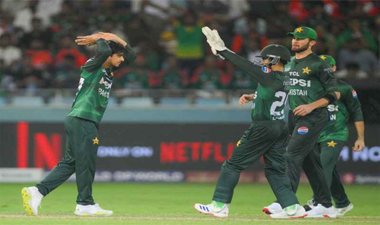 এশিয়া কাপ ২০২৫: বাংলাদেশকে হারিয়ে ফাইনালে ভারতের মুখোমুখি হল  পাকিস্তান