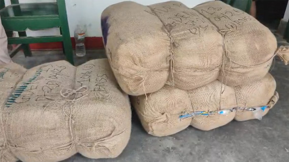 পাচারের আগে বিপুল পরিমান নেশা সামগ্র