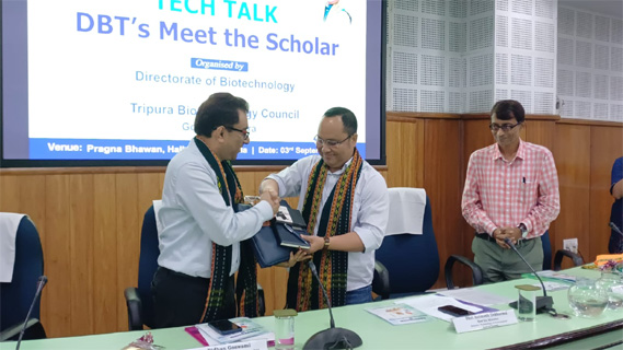 ‘টেক টক   মিট দ্য স্কলার’: ছাত্রছাত্