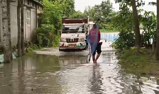 আসামে বন্যার পরিস্থিতির উন্নতি, কমছে জলস্তর