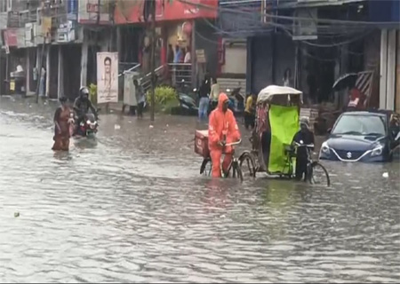 সামান্য বৃষ্টিতেই বন্যা রূপ নিল আগরত