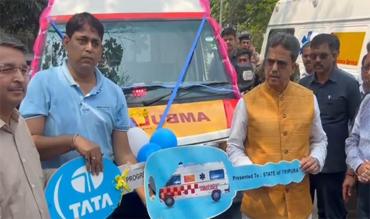 রাজ্যে ২৪টি নতুন অ্যাম্বুলেন্স পরিষে