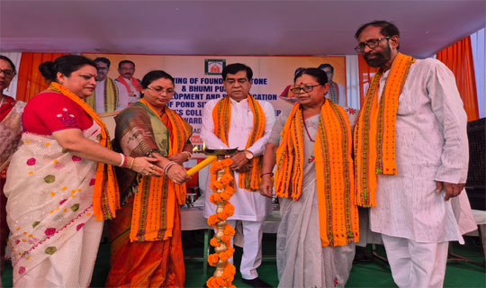 মহিলা কলেজ সংলগ্ন পুকুরের উন্নয়নে ভ